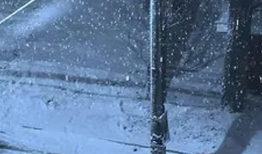 下雪的视频,冬日雪景视频赏析